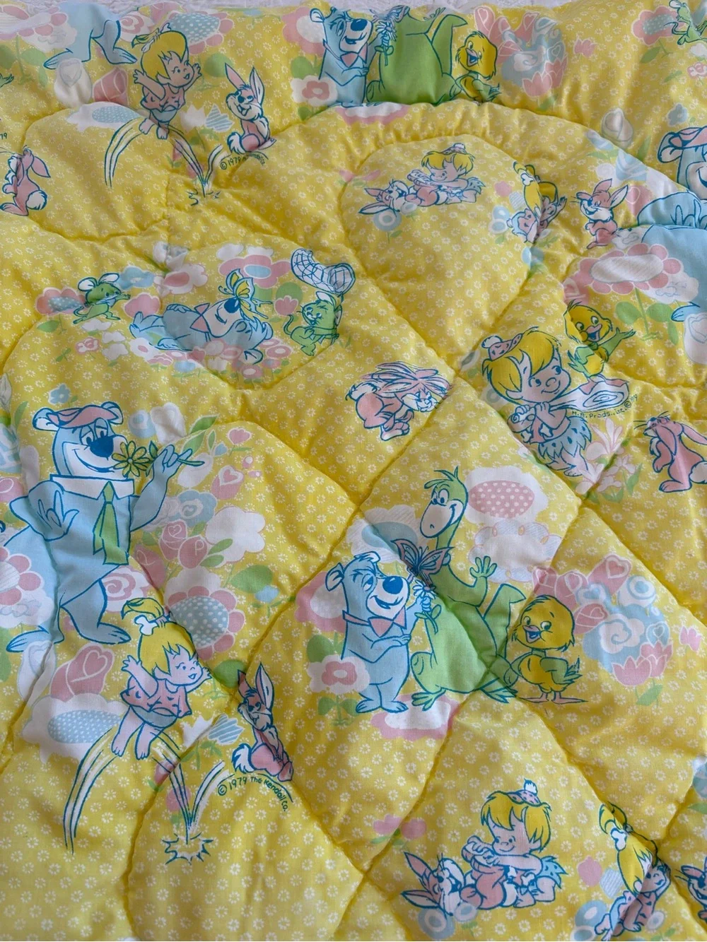 Vintage quilted crib baby blanket 1979 Yogi Bear, Flintstones by Kendall Co.